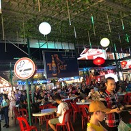 บรรยากาศ Red Garden