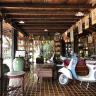 เฮือนข้าวพันผักริมคลอง