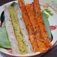 เมนูของร้าน ข้าวเปิ๊บยายเครื่อง