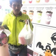 Moma's Bubble Tea Bar มอมาร์สชานมไข่มุก วังหลัง
