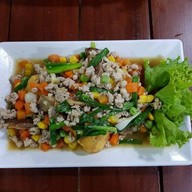 ลุงชู หัวปลาหม้อไฟเมืองละโว้ สาขา 2 สาขา 2 จตุโชติ ซอย 10