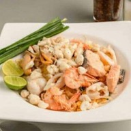 เมนูของร้าน ก๋วยเตี๋ยวลูกชิ้นปลา แม่รวย สาขา 1