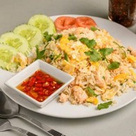 เมนูของร้าน ก๋วยเตี๋ยวลูกชิ้นปลา แม่รวย สาขา 1