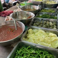 ร้านข้าวแกงกิตติมศักดิ์