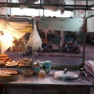 โกสินข้าวมันไก่แยก16