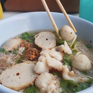 เมนูของร้าน ก๋วยเตี๋ยวปลา