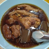 เมืองกรุง ก๋วยเตี๋ยวไก่มะระ วังหิน