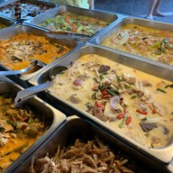 ร้านข้าวแกงกิตติมศักดิ์