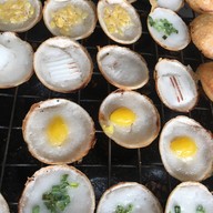 ขนมครกเข้าวัง ข้างตลาดบองมาเช่