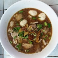 เกาเหลาเนื้อตุ๋น หมูตุ๋น ตุ๋มนางเลิ้ง (อยู่ในตลาดนางเลิ้งแผง 41)