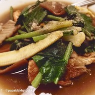 ก๋วยเตี๋ยวราดหน้าจักรพรรดิ