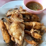 เมนูของร้าน เครือวัลย์ลาบปลา