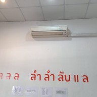 บรรยากาศ market today ซอยกรุงเทพกรีฑา 7