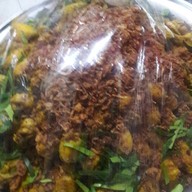 ผัดไทยห่อไข่ช้างเผือก