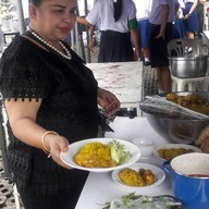 ผัดไทยห่อไข่ช้างเผือก