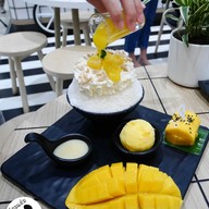 เมนูของร้าน Make Me Mango CentralWorld