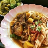 เมนูของร้าน ย่าติ๊ก