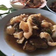 ร้านลาบลุงเสริฐ(ลาบร้อยเอ็ด)