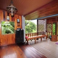 บ้านชายเขา โฮมสเตย์