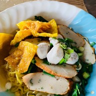 จันทราก๋วยเตี๋ยวทะเล แหลมงอบ