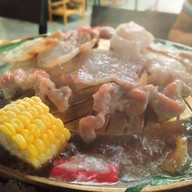 บังเอิญ หมูกระทะ