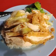 มิดไนท์ไก่ตอนโคราช,ข้าวขาหมูเจ๊หน่อย(สวนภูมิรักษ์)