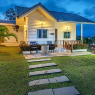 Dhanhill Bed & Cafe Resort