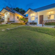 Dhanhill Bed & Cafe Resort