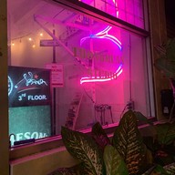 BaanBangkok local Craft Beer Bar