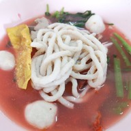 เมนูของร้าน เจ๊ใหญ่ ก๋วยเตี๋ยวปลา ลูกชิ้นปลาอินทรีย์แท้100%