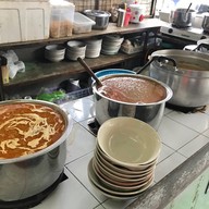 แปดริ้วขนมจีนเส้นสด