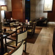 บรรยากาศ Brasserie Europa โรงแรมสยามเคมปินสกี้