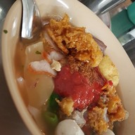 ใต้ฟ้าเย็นตาโฟ
