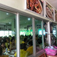 ไก่ย่างปรีชา ปลาเผา