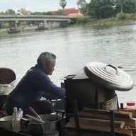 ก๋วยเตี๋ยวเรือตาเท้ง วัดบางคล้า