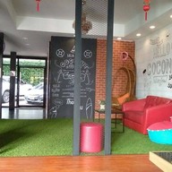 โคโค่นัท บัดเจ็ท แอนด์ บูติค หัวหิน