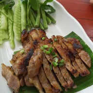 เมนูของร้าน The Three Little Pigs ท่าตลาด