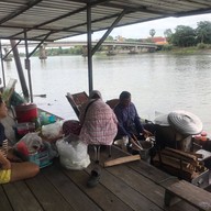 ก๋วยเตี๋ยวเรือตาเท้ง วัดบางคล้า