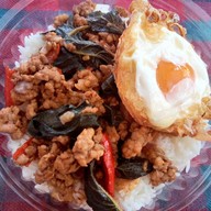 เมนูของร้าน ข้าวหมูทอดเจ๊อ้อม