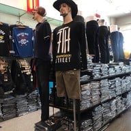 ร้าน ว.ยีนส์ หน้าญ.ว. -ร้านยีนส์ในใจคุณ หน้า ญ.ว.