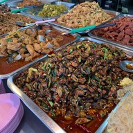 ข้าวแกงแม่นิษฐา