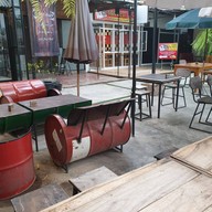 บรรยากาศ กะเพรา 168