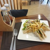 เมนูของร้าน อิ่มหนำโภชนา