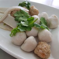 เมนูของร้าน สี่เสาทะเลเดือด