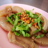 เมนูของร้าน เนื้อตุ๋นเจ้าเก่าหน้ากรมศุล หมู่บ้านทิพวัล