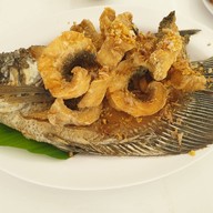 เมนูของร้าน เรือนเขาแหลม