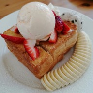 เมนูของร้าน เด็กอ้วน สตรีทฟู้ด ช่วงเวลากิน ไม่จำเจ นนทบุรี