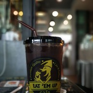 EAT 'EM UP CAFE ลำลูกกาคลอง2
