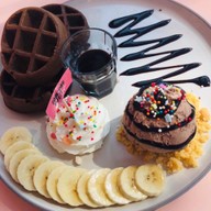 Someday Sweet Cafe Sriracha