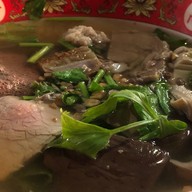 เมนูของร้าน เกาเหลาเลือดหมู นางลิ้นจี่